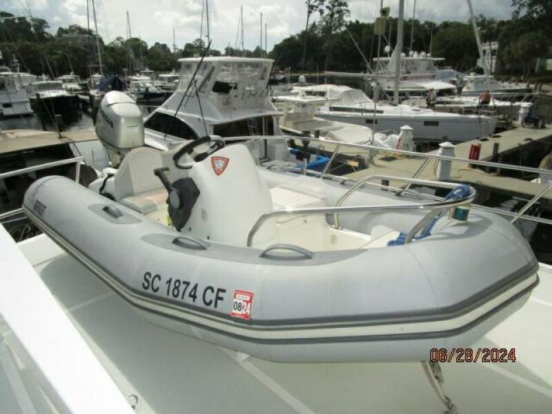 49' DeFever tender1