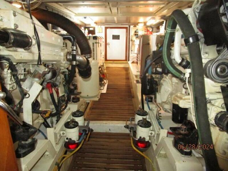 49' DeFever engine room aft
