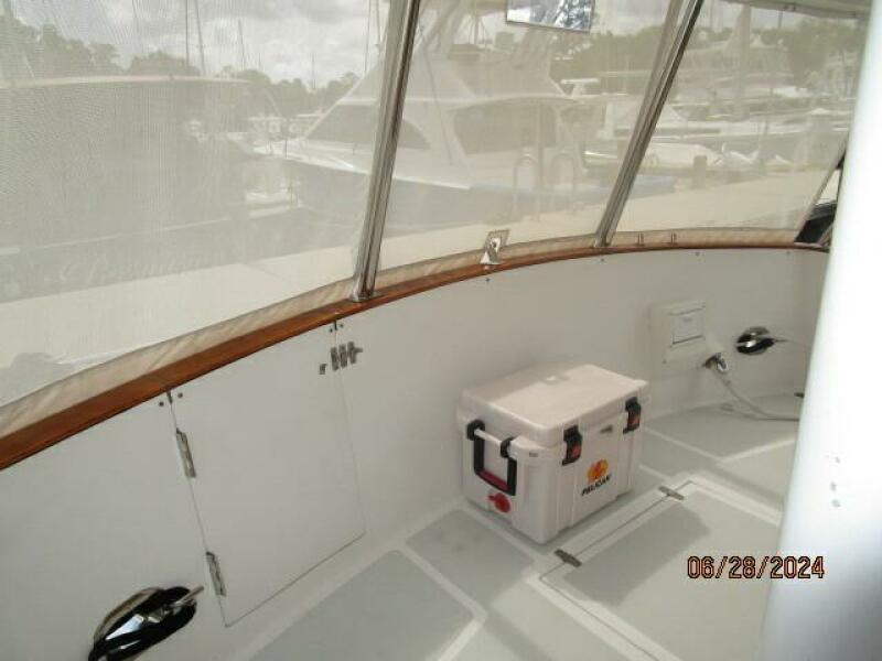 49' DeFever aftdeck2