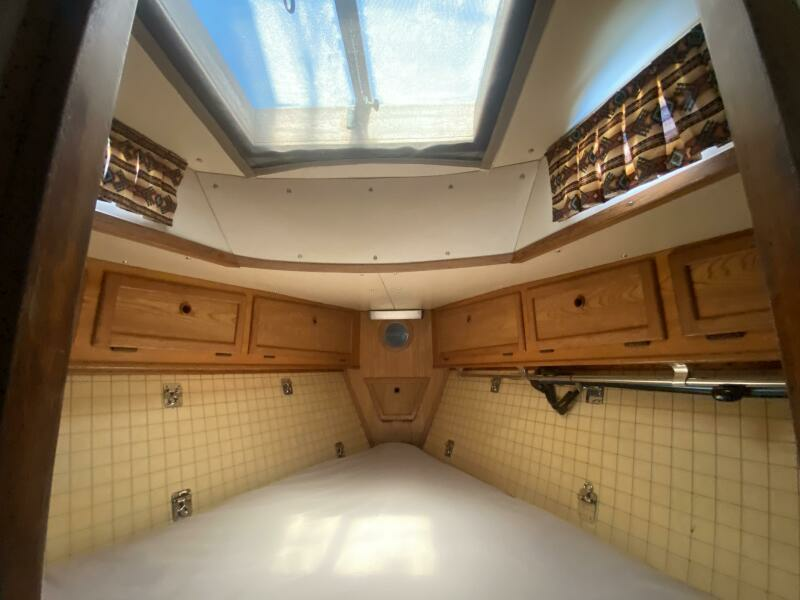 Cherie  31ft Morgan Yacht For Sale