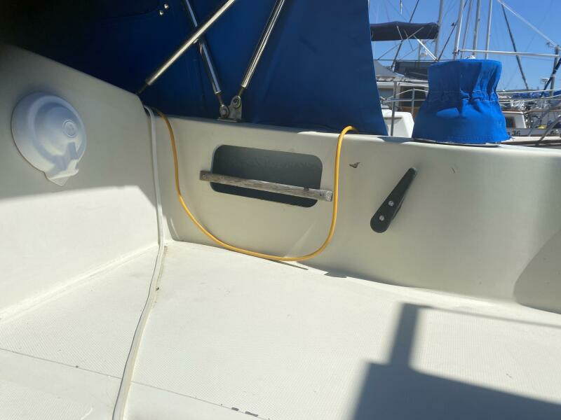 Cherie  31ft Morgan Yacht For Sale