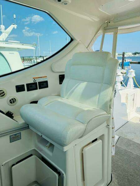 Why Knot 39ft Tiara Yachts Yacht For Sale