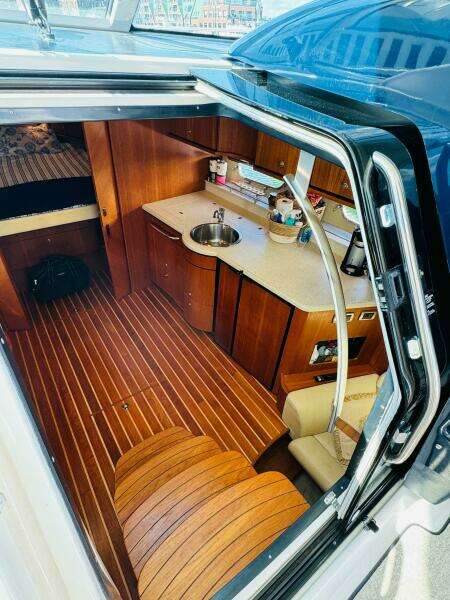 Why Knot 39ft Tiara Yachts Yacht For Sale