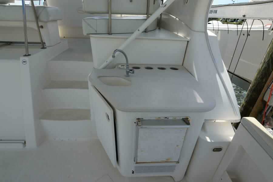 NAUTI  DOGZ 43ft Silverton Yacht For Sale