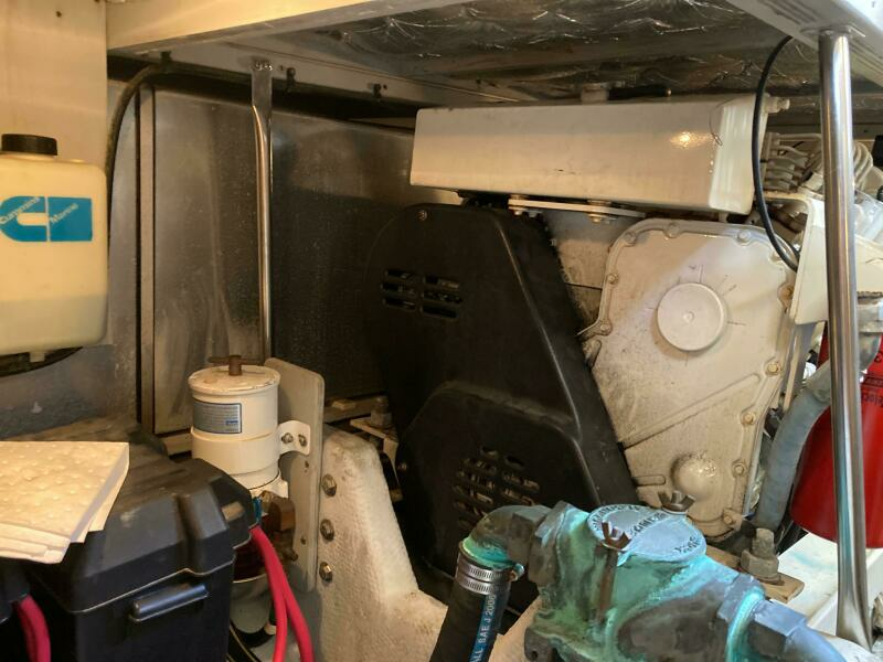 NAUTI  DOGZ 43ft Silverton Yacht For Sale