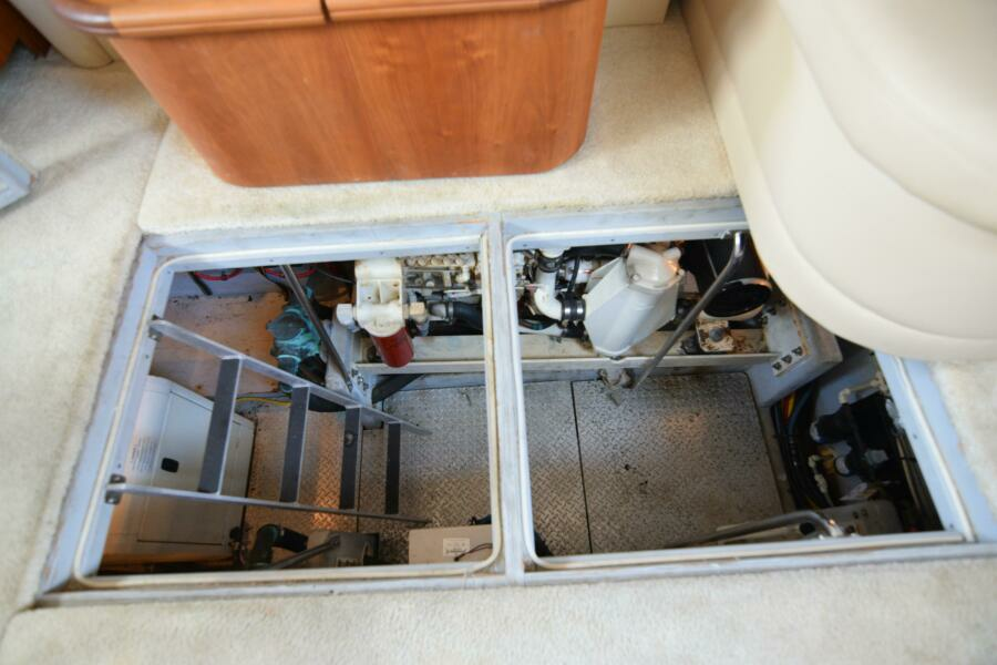 NAUTI  DOGZ 43ft Silverton Yacht For Sale