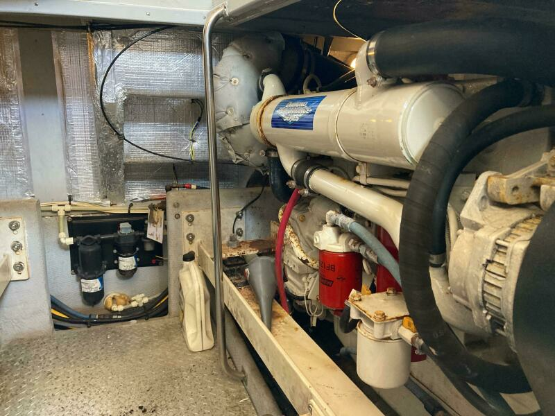 NAUTI  DOGZ 43ft Silverton Yacht For Sale