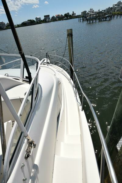 NAUTI  DOGZ 43ft Silverton Yacht For Sale