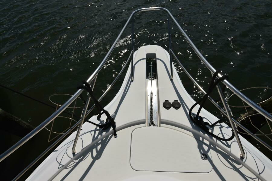 NAUTI  DOGZ 43ft Silverton Yacht For Sale