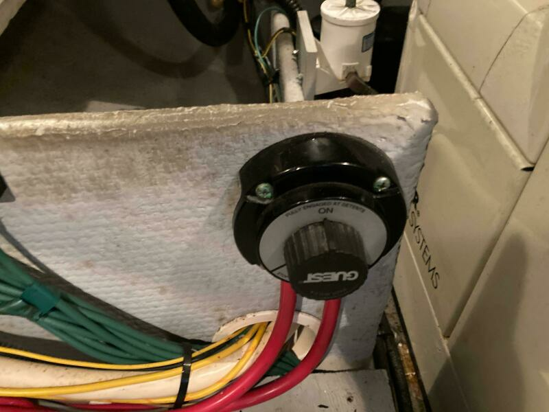 NAUTI  DOGZ 43ft Silverton Yacht For Sale