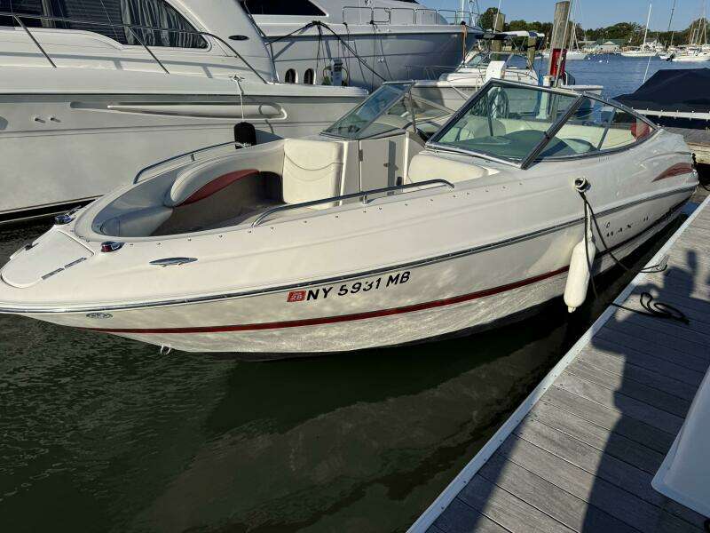 24ft Maxum Yacht For Sale