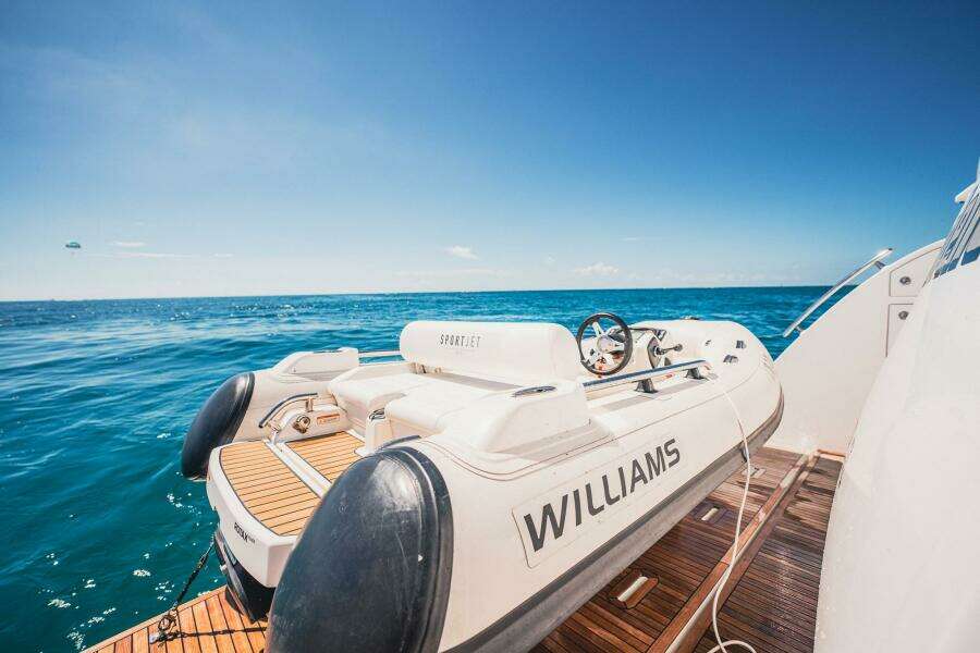 Transcendence 78ft Azimut Yacht For Sale Transcendence 78ft Azimut Yacht For Sale