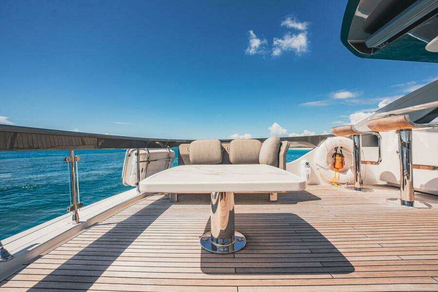 Transcendence 78ft Azimut Yacht For Sale Transcendence 78ft Azimut Yacht For Sale