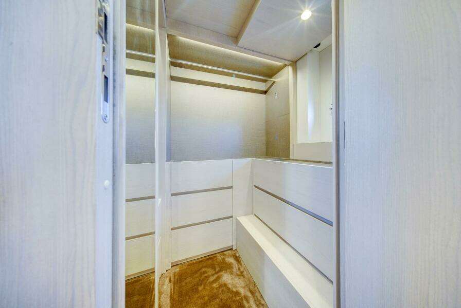 Transcendence 78ft Azimut Yacht For Sale Transcendence 78ft Azimut Yacht For Sale