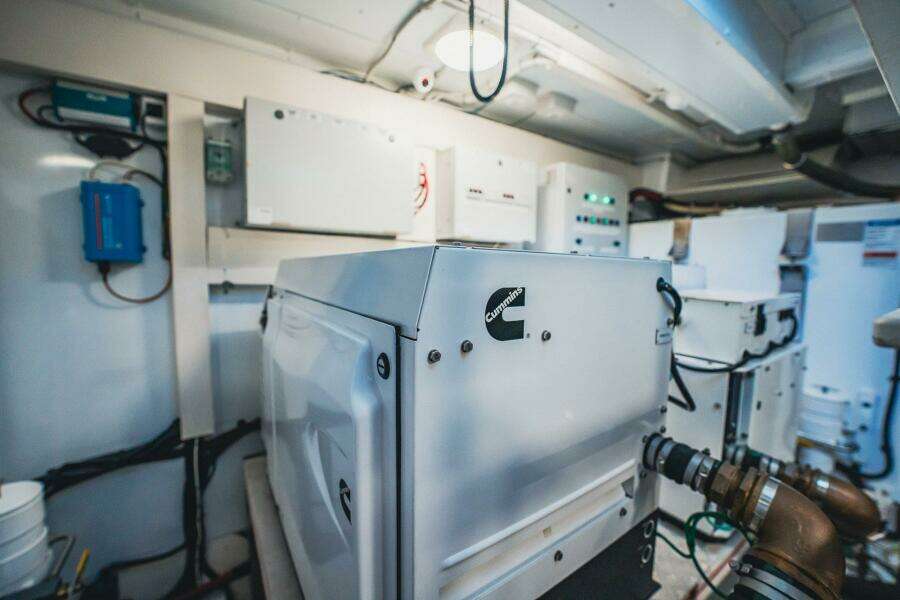 Transcendence 78ft Azimut Yacht For Sale Transcendence 78ft Azimut Yacht For Sale