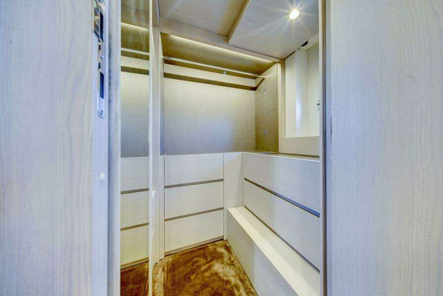 Transcendence 78ft Azimut Yacht For Sale