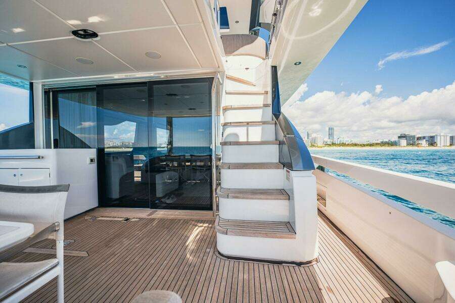 Transcendence 78ft Azimut Yacht For Sale