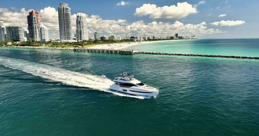 Transcendence 78ft Azimut Yacht For Sale