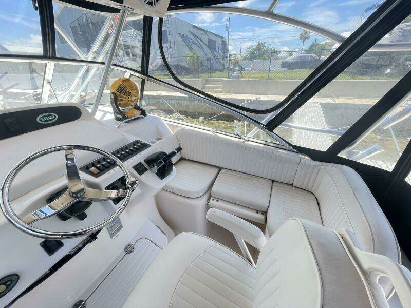 BrayKin 33ft Grady White Yacht For Sale