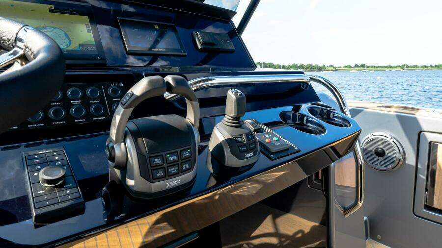 AVAILABLE NOW 43ft Pardo Yachts Yacht For Sale AVAILABLE NOW 43ft Pardo Yachts Yacht For Sale