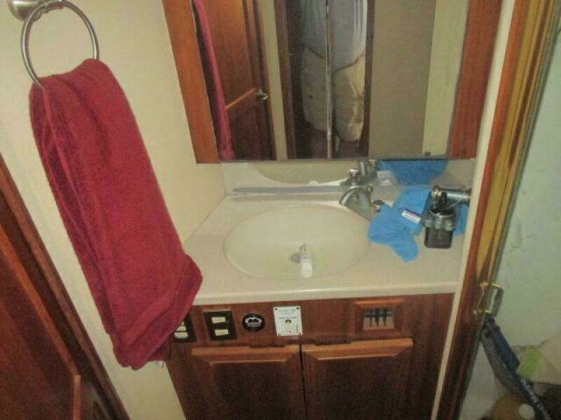 1997 Egg Harbor Golden Egg 35