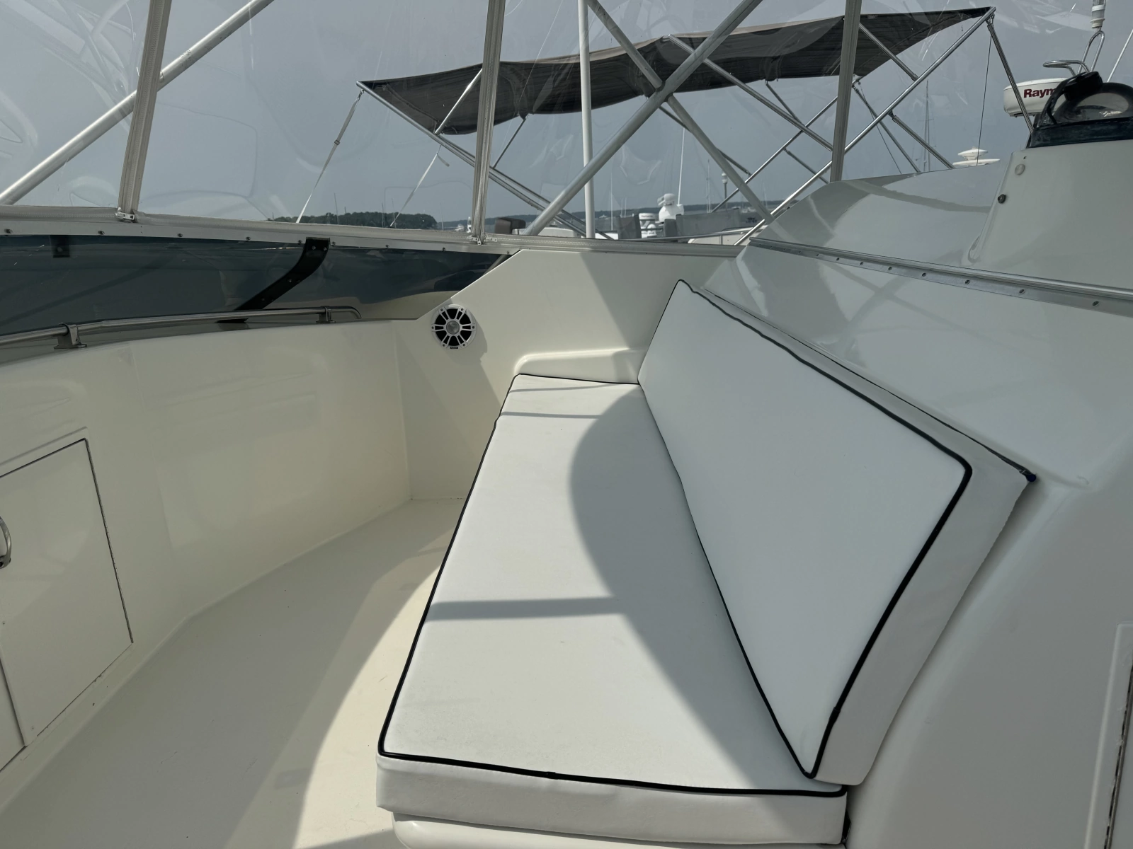 1994 Hatteras 54 Yacht