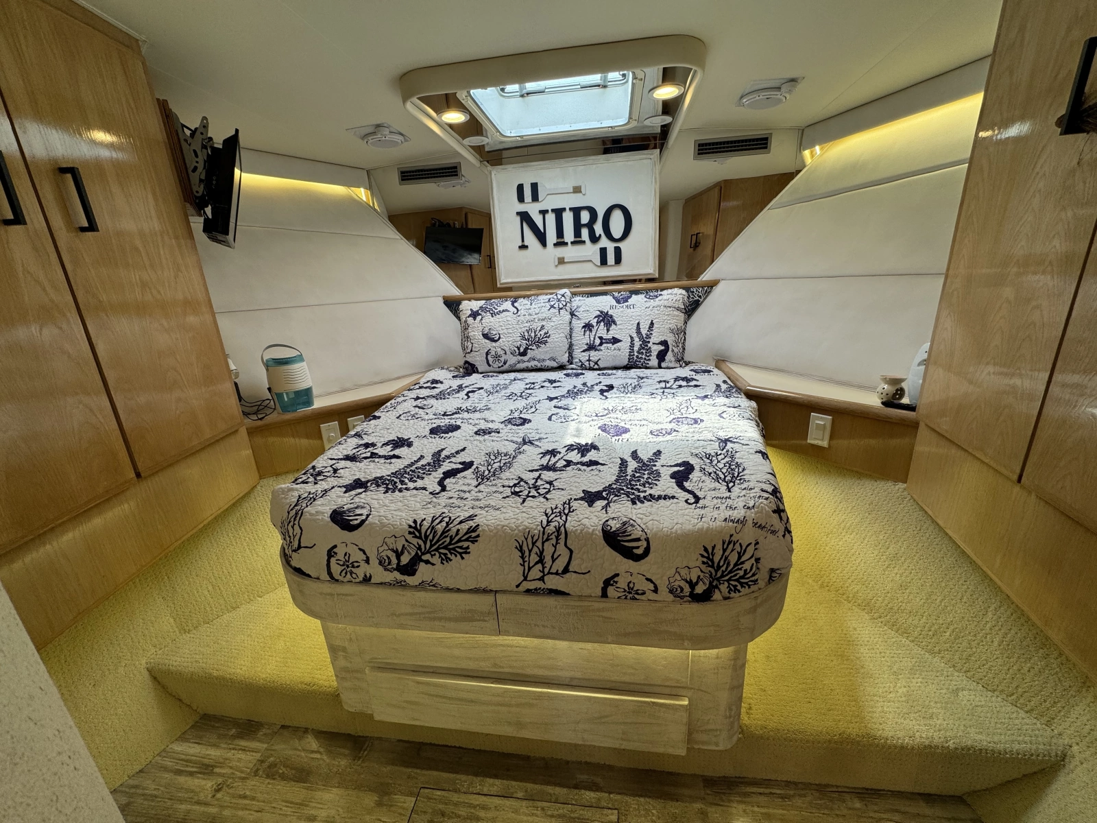 1994 Hatteras 54 Yacht