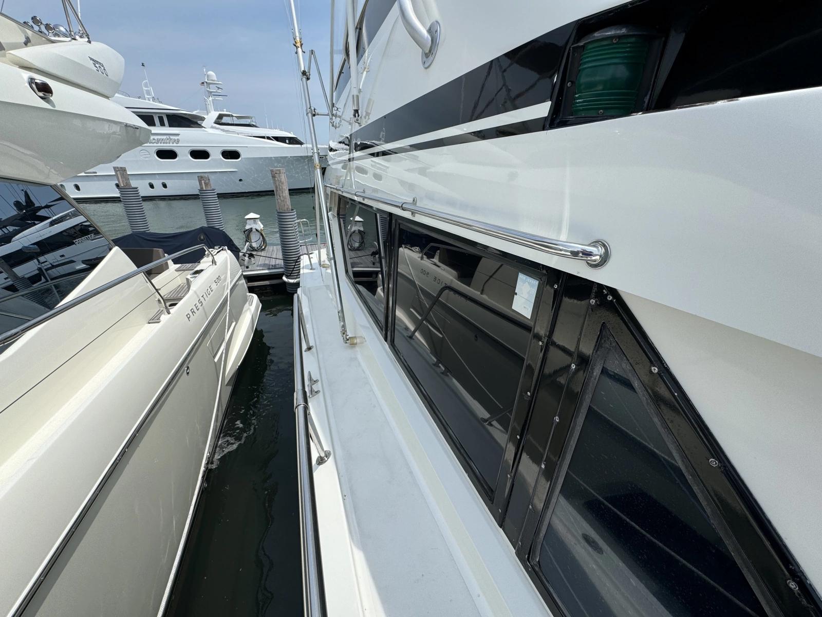 1994 Hatteras 54 Yacht