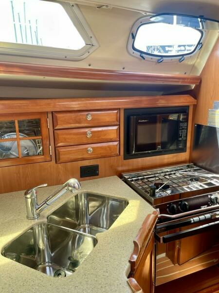ANDIAMO 36ft Hunter Yacht For Sale