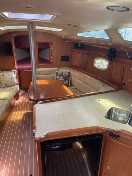 ANDIAMO 36ft Hunter Yacht For Sale