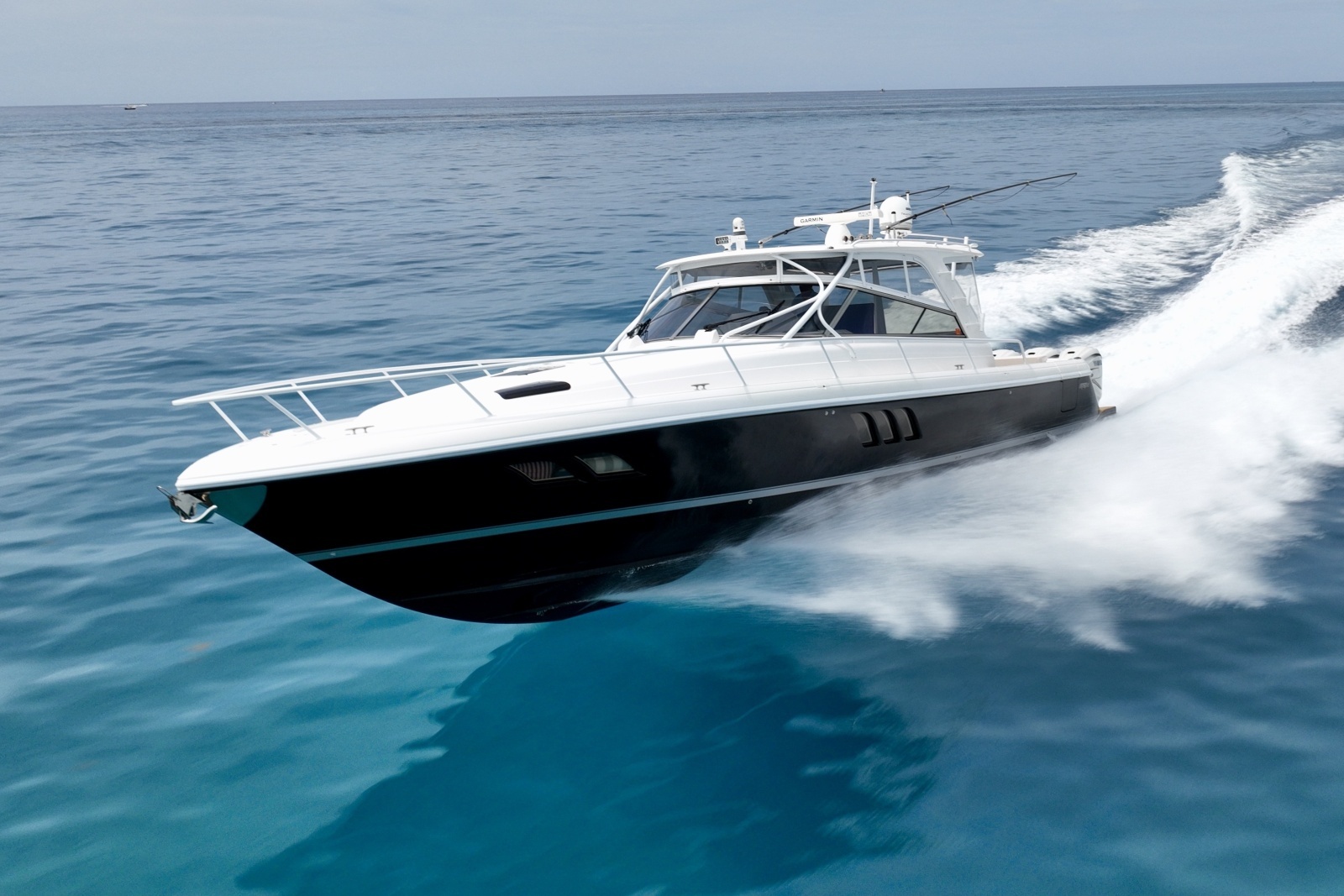 2019 Intrepid 475 Sport Yacht