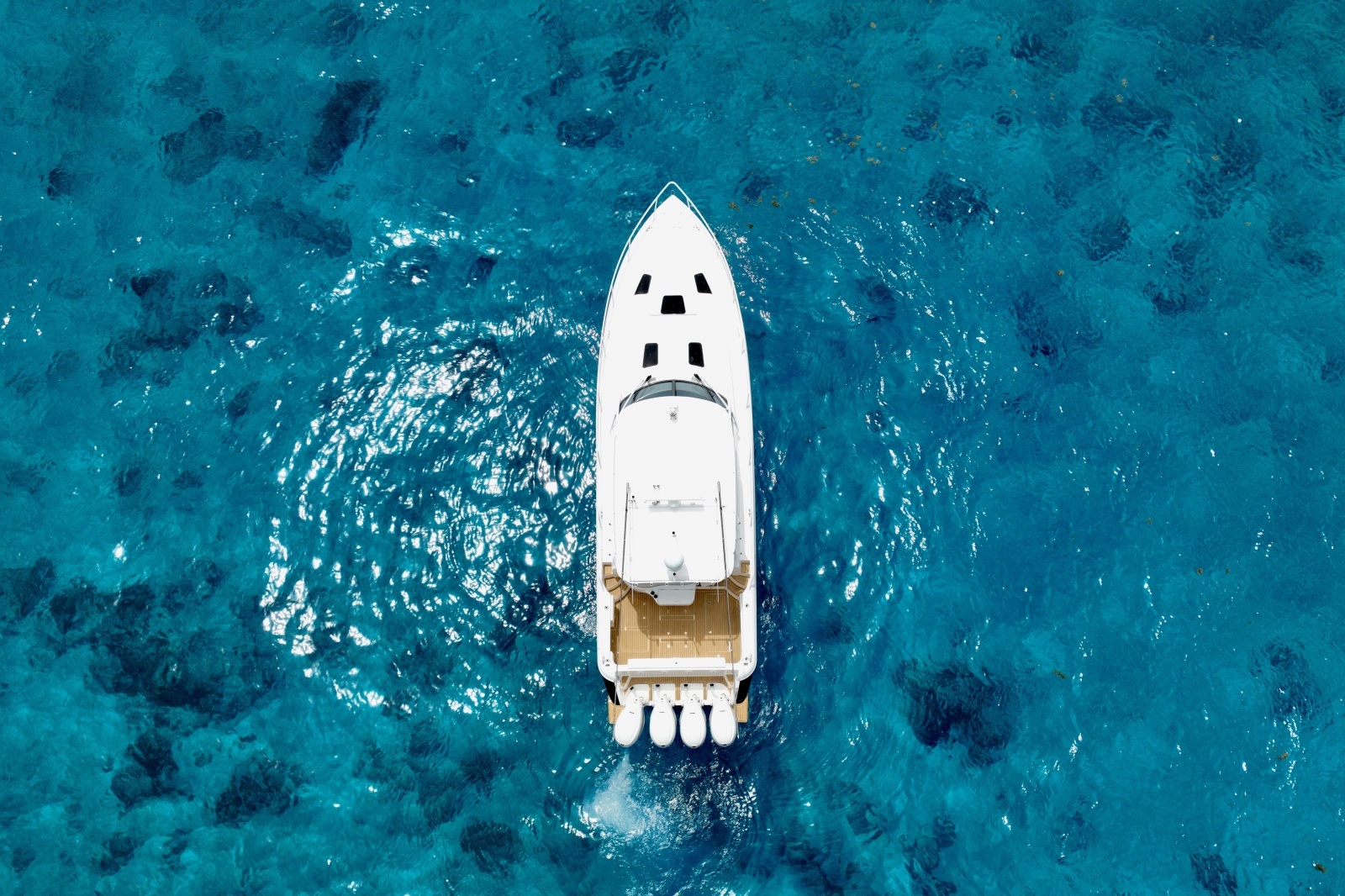 2019 Intrepid 475 Sport Yacht