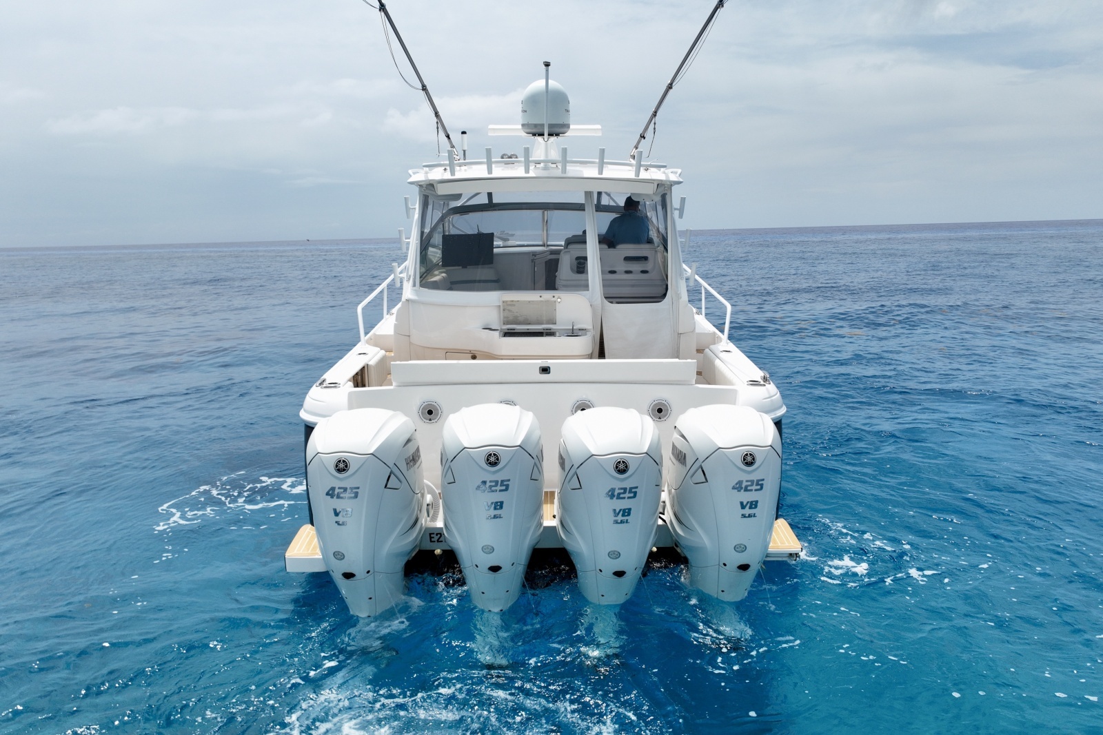 2019 Intrepid 475 Sport Yacht