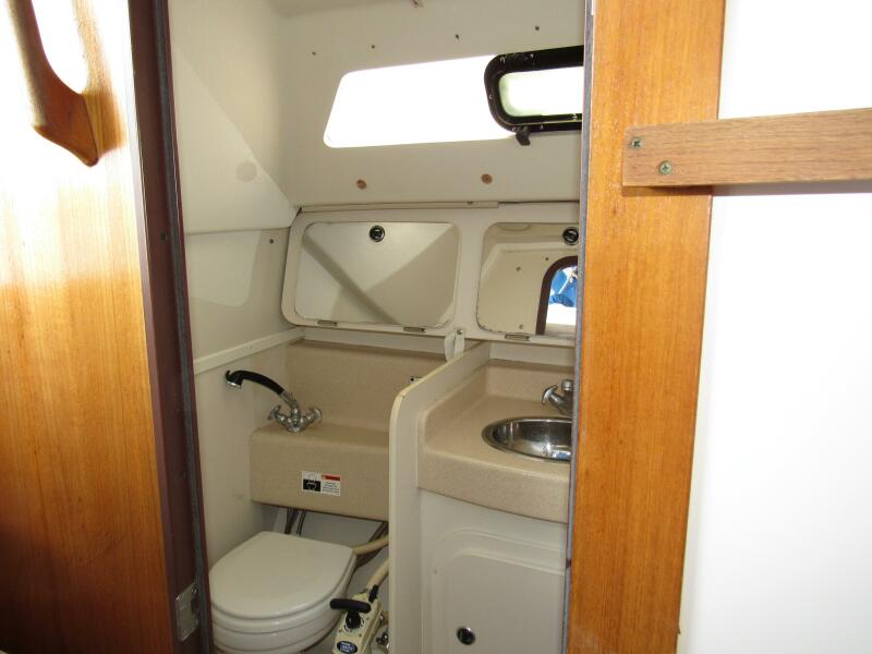 2001 Catalina 310