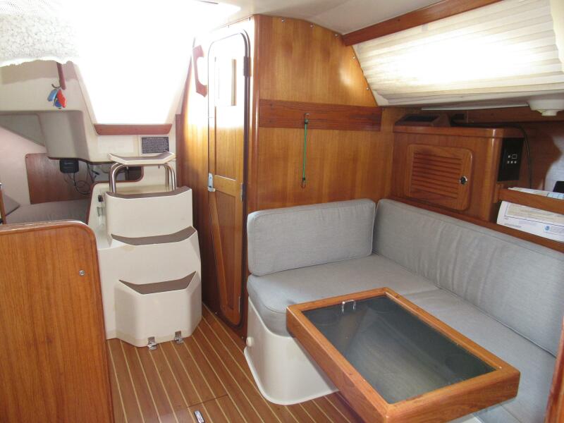 2001 Catalina 310