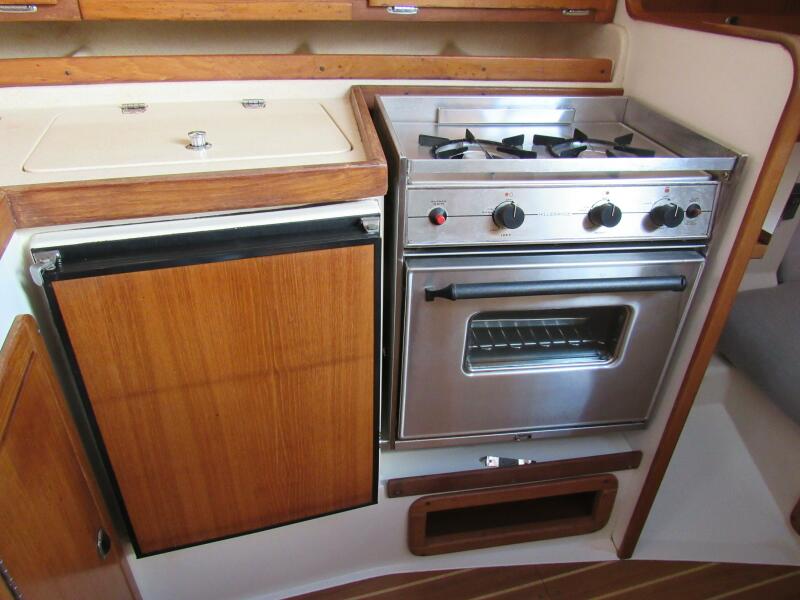 2001 Catalina 310