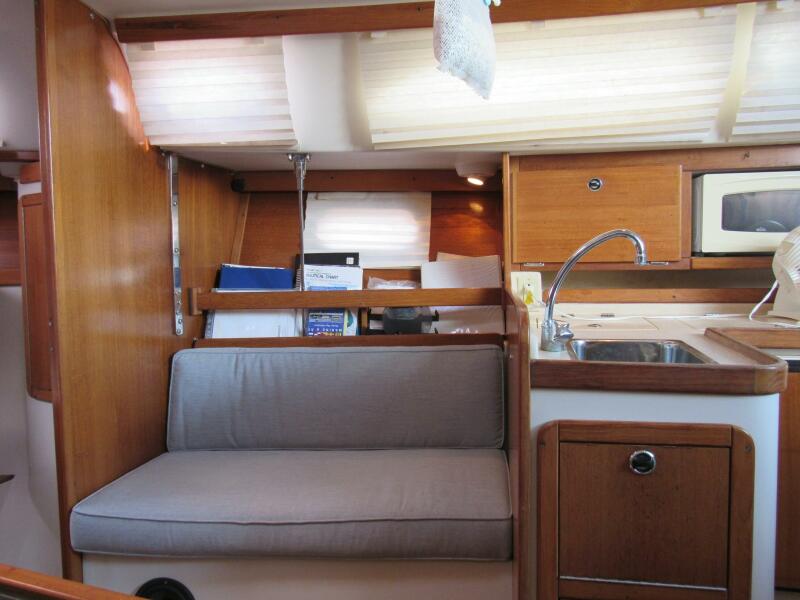 2001 Catalina 310