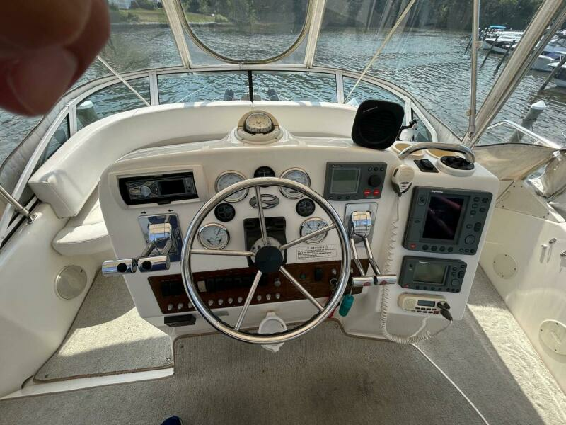 Cecelia 35ft Silverton Yacht For Sale