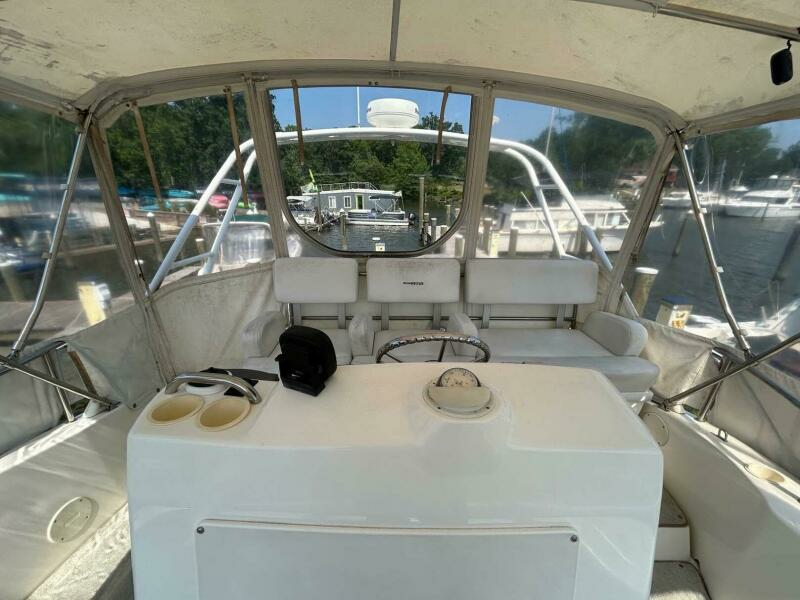 Cecelia 35ft Silverton Yacht For Sale