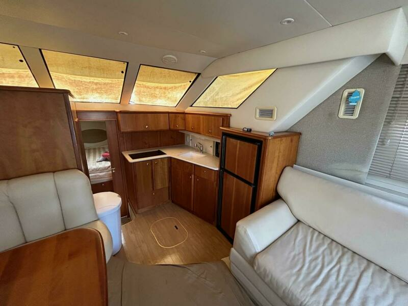 Cecelia 35ft Silverton Yacht For Sale
