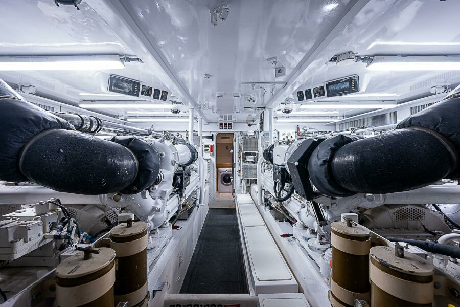 COURTNEY ANNE 80ft Donzi Yacht For Sale