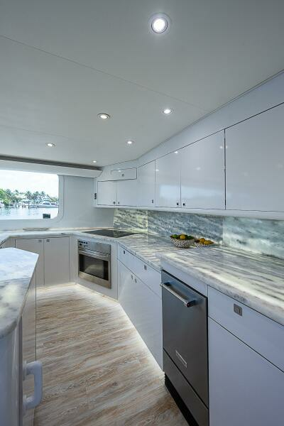 COURTNEY ANNE 80ft Donzi Yacht For Sale