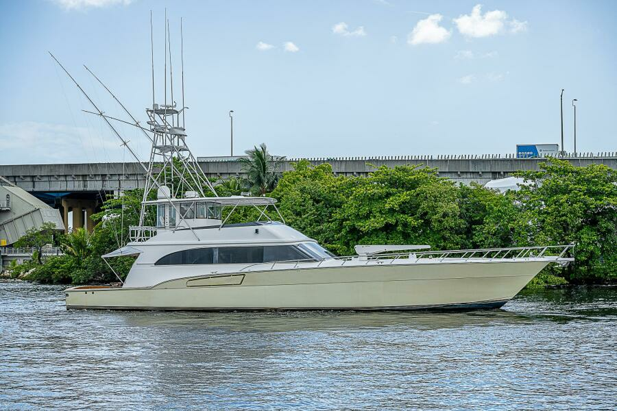 COURTNEY ANNE 80ft Donzi Yacht For Sale