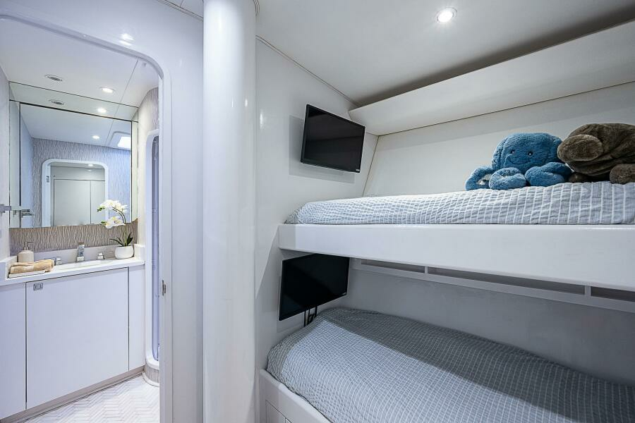 COURTNEY ANNE 80ft Donzi Yacht For Sale
