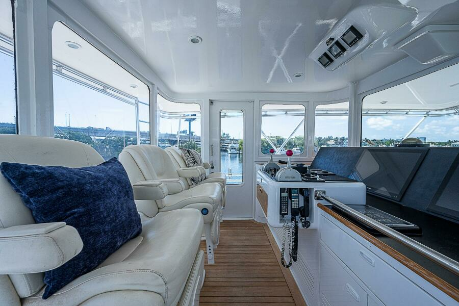 COURTNEY ANNE 80ft Donzi Yacht For Sale