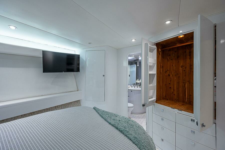 COURTNEY ANNE 80ft Donzi Yacht For Sale