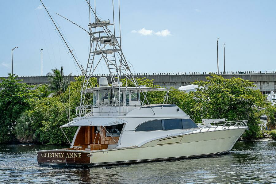 COURTNEY ANNE 80ft Donzi Yacht For Sale