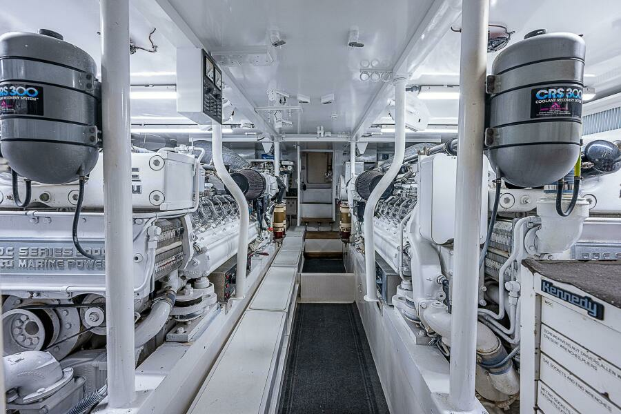 COURTNEY ANNE 80ft Donzi Yacht For Sale