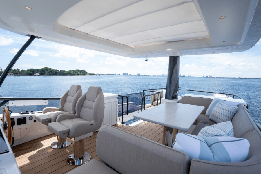 60ft Azimut Yacht For Sale