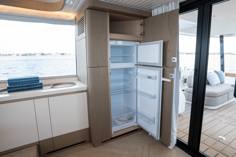 60ft Azimut Yacht For Sale